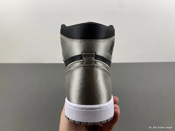 FD4810-010 High Jordan 1 Shadow Air OG WMNS Satin 0717